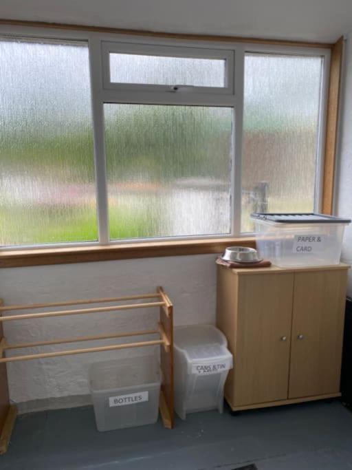 St John'S Flat Spacious Accomodation Dalry  Eksteriør billede