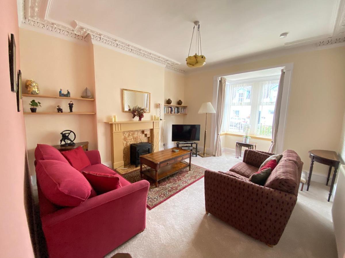 St John'S Flat Spacious Accomodation Dalry  Eksteriør billede