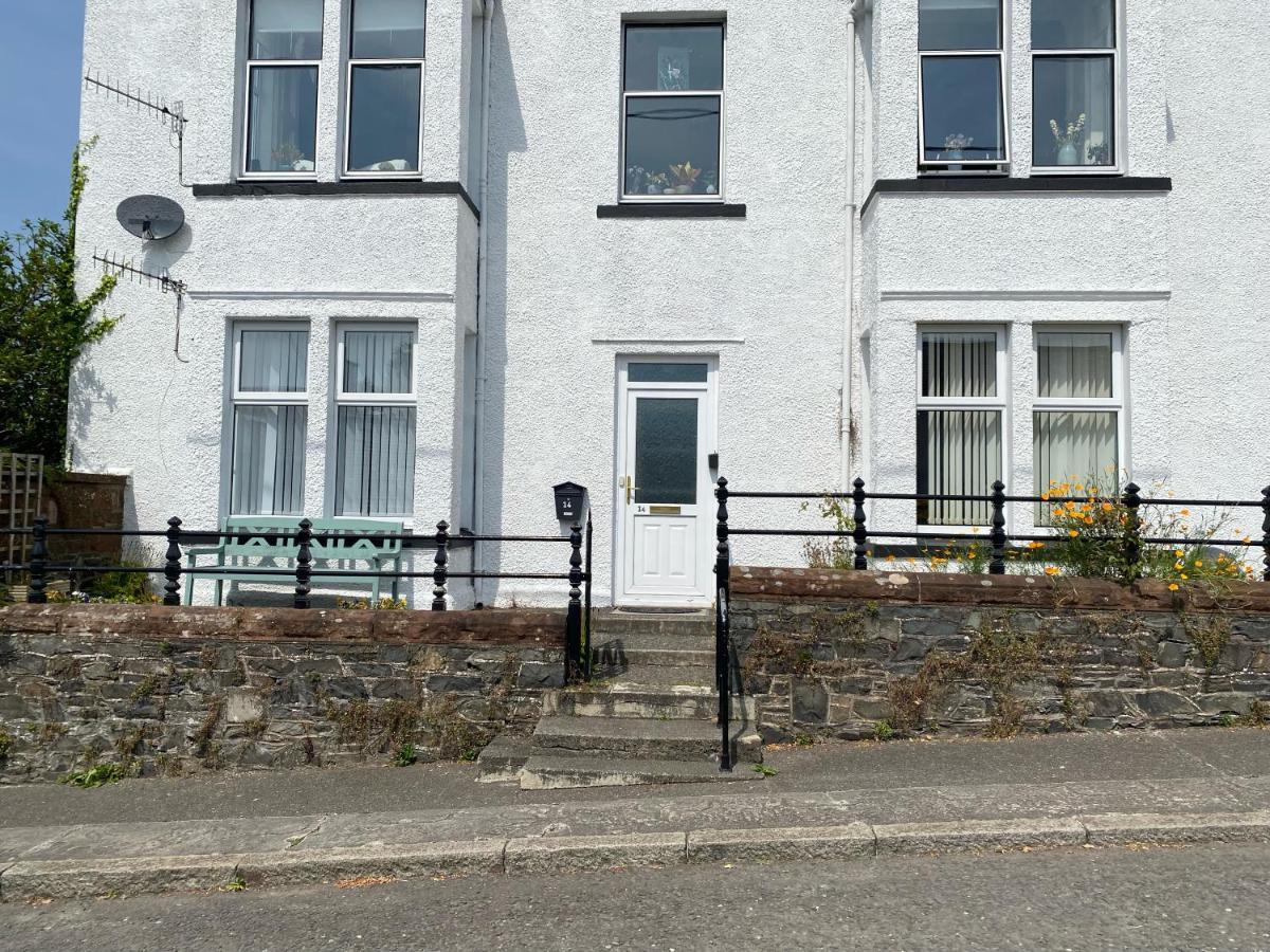 St John'S Flat Spacious Accomodation Dalry  Eksteriør billede