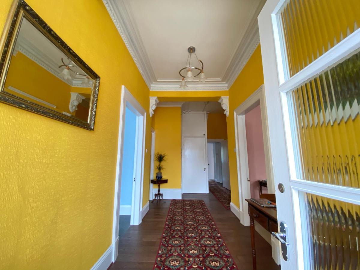 St John'S Flat Spacious Accomodation Dalry  Eksteriør billede
